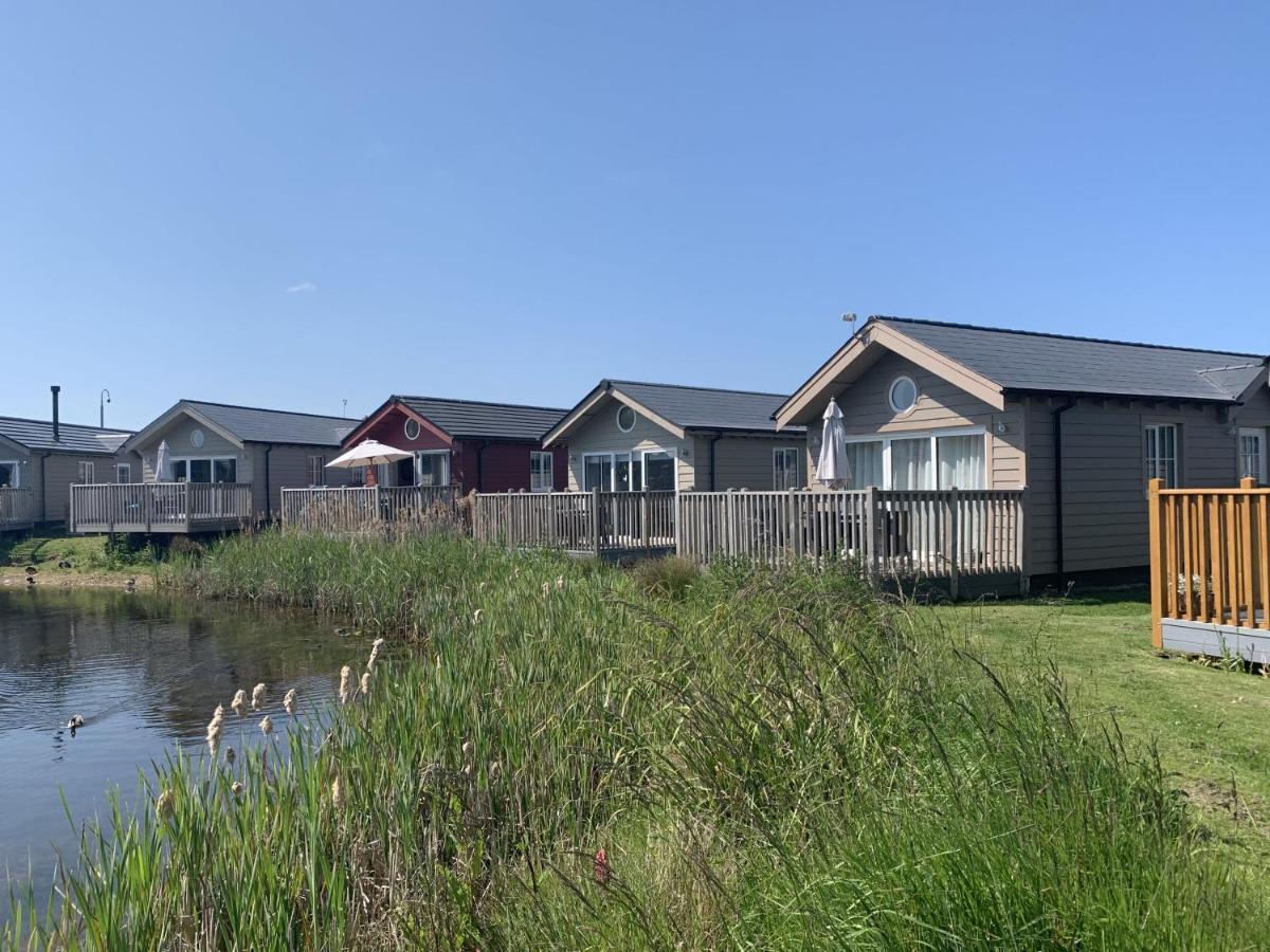The Lake House At The Bay Filey, Sleeps 4, 1 Dog Welcome For Free Too エクステリア 写真