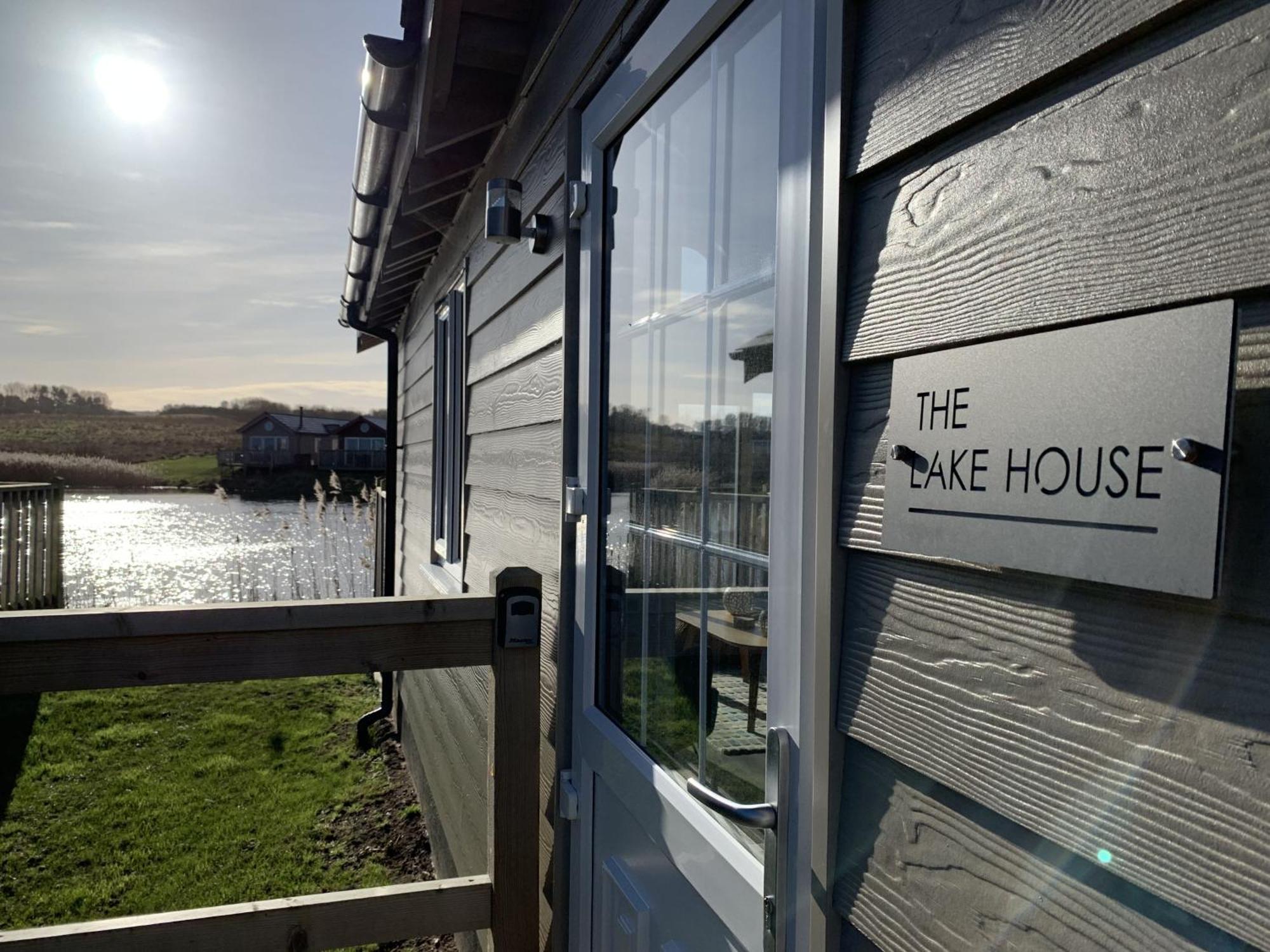The Lake House At The Bay Filey, Sleeps 4, 1 Dog Welcome For Free Too エクステリア 写真